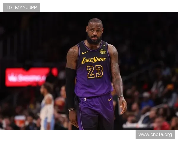 雷迪克称詹姆斯创纪录表现无与伦比